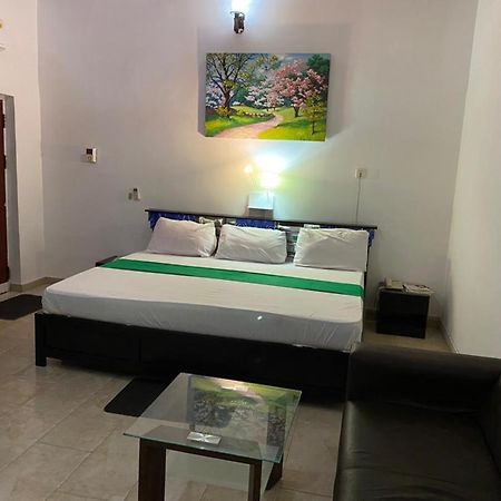Hgl Guest House East Legon Eksteriør bilde