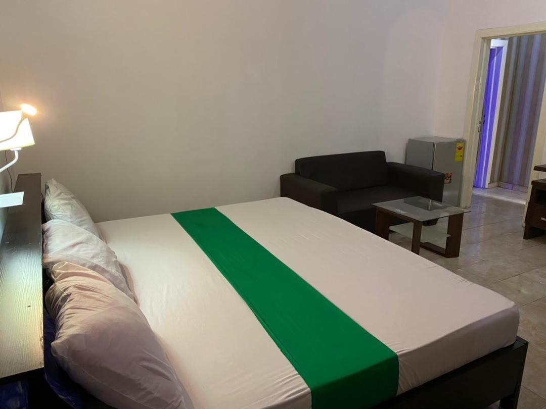 Hgl Guest House East Legon Eksteriør bilde