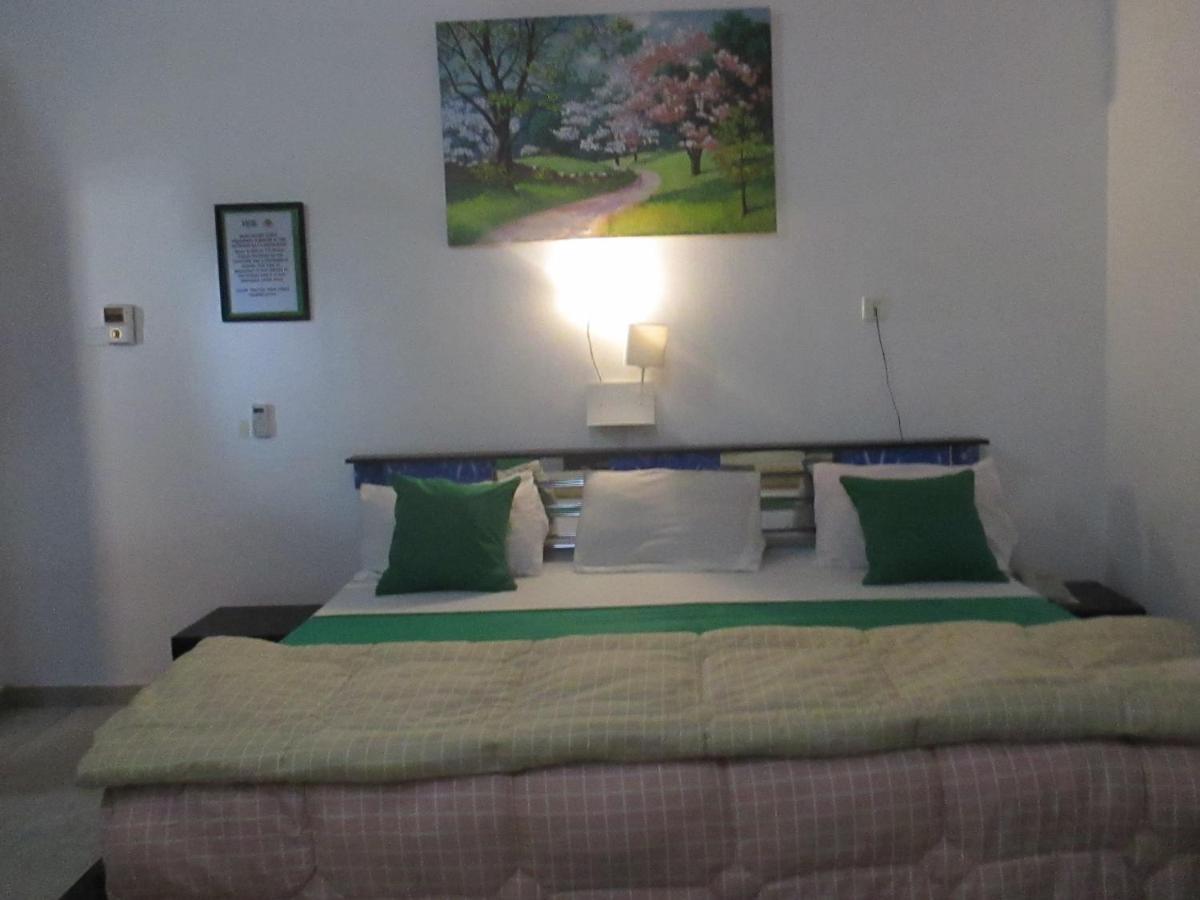 Hgl Guest House East Legon Eksteriør bilde
