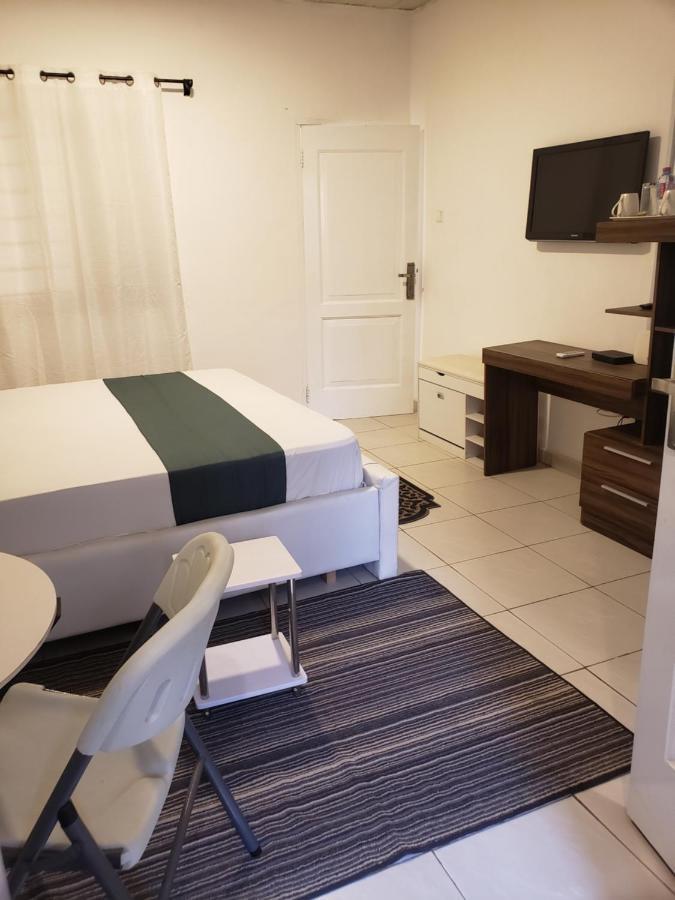 Hgl Guest House East Legon Eksteriør bilde