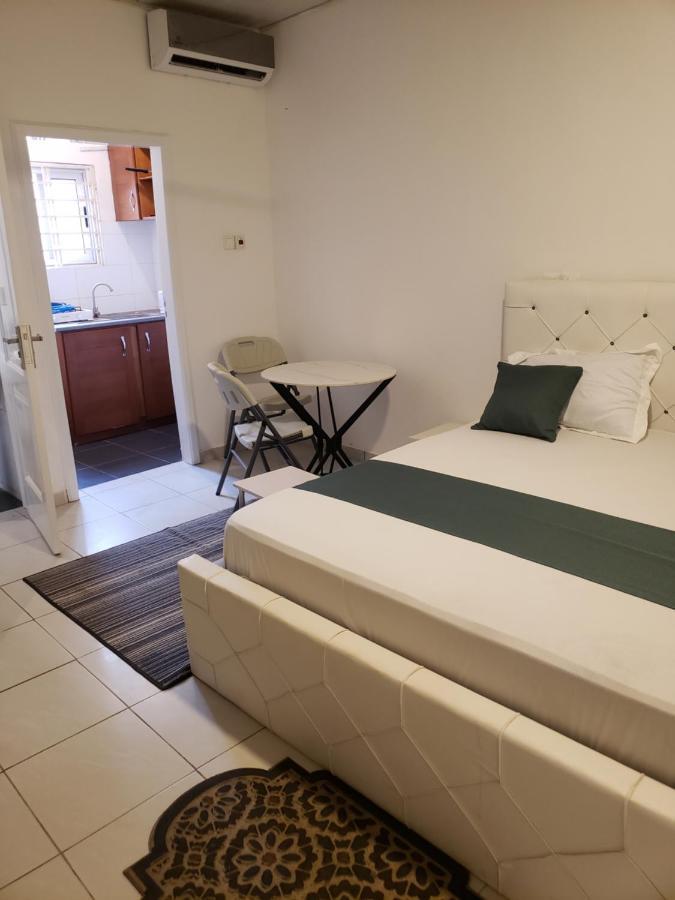 Hgl Guest House East Legon Eksteriør bilde